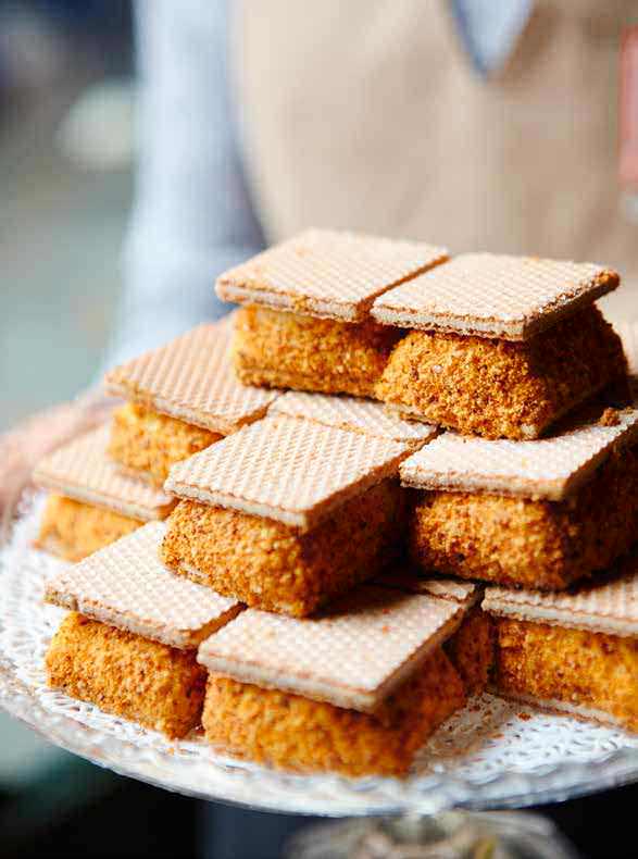 Una montaña de dulces, especialidad de la Pasticceria degli Svizzeri, en Pontremoli