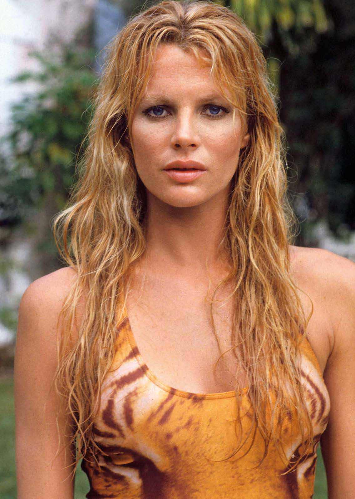 Kim Basinger 9624