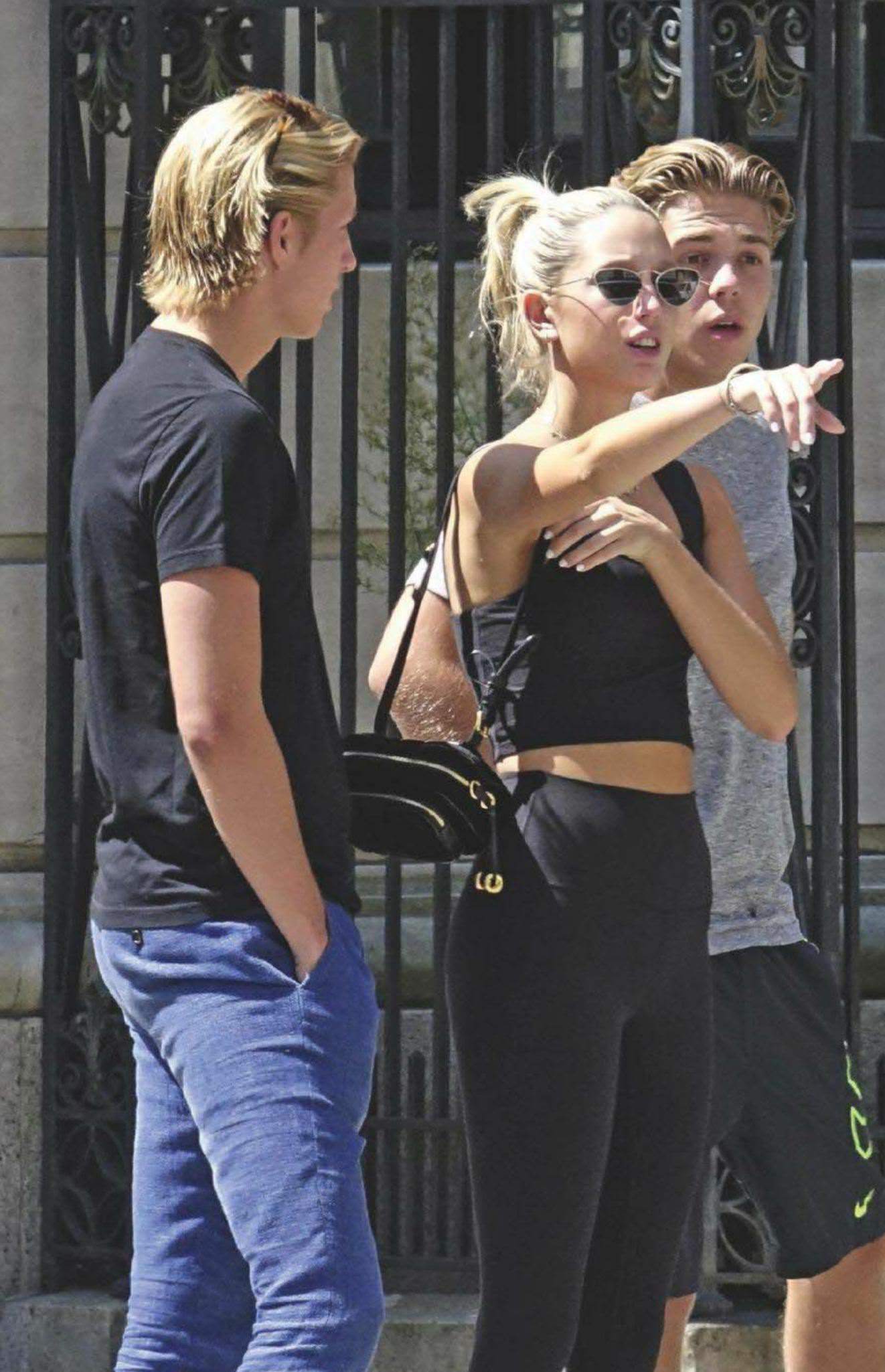 Los Hijos De Pablo Y Marie-chantal De Grecia Los Guapos De La Realeza Vuelven A Clase, En Nueva York