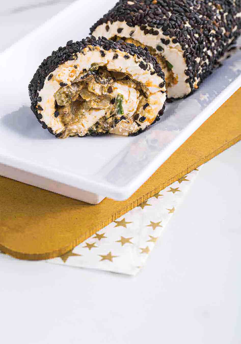 ROLLO DE QUESO RELLENO DE MEJILLONES