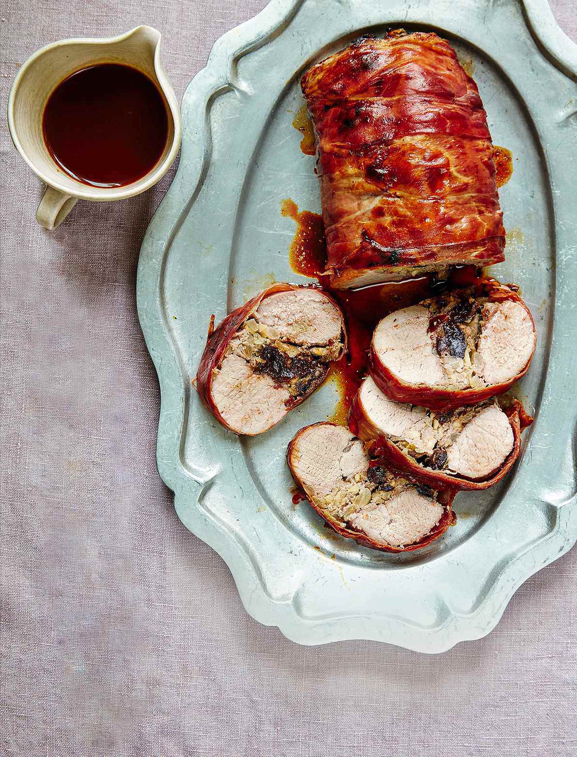 Mary Berry's Sunday Roasts