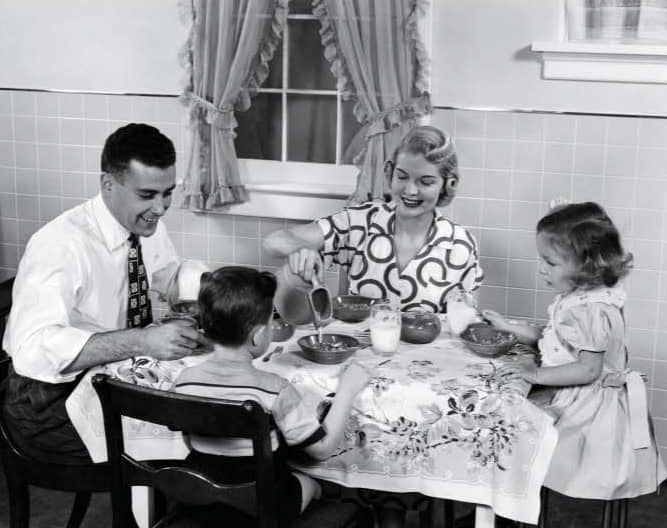 As It Gets Harder To Gather The Family For Dinner, Parents Turn To Breakfast