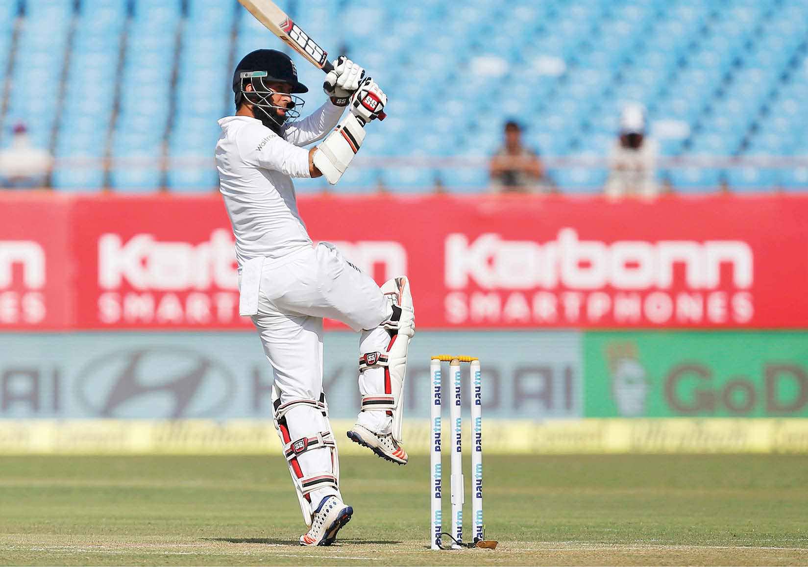 Fine Knock, But Let's Not Mo's Ball Skills...