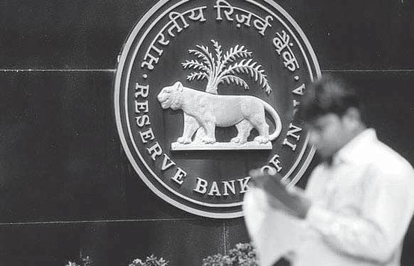 RBI buys bonds worth &#8377;10K cr, to conduct 2 more OMOs of &#8377;30K cr 