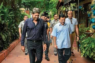Kejriwal Govt's Anti-Dengue Campaign Gets Thumbs Up From Kapil Dev, Bollywood Celebs, Journalists