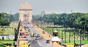 Delhi Breaths Easy as Favourable Weather Reduces Pollution Levels