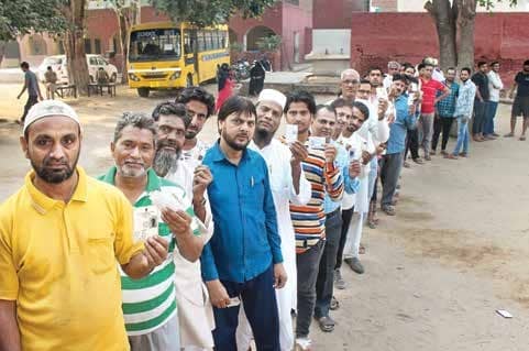 Turnout: 60.5 % In Maha., 65% In Haryana