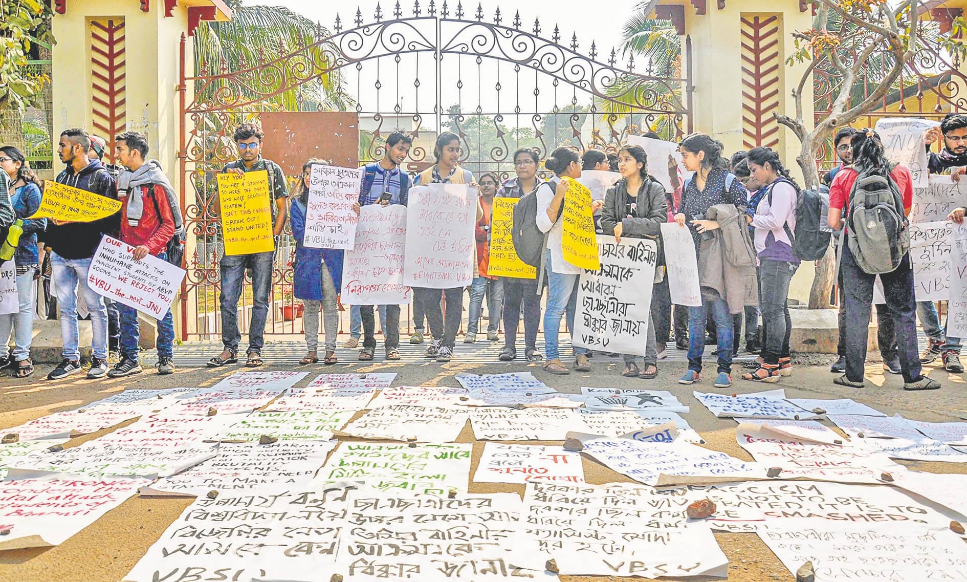 5 SFI Students Allegedly Attacked By ABVP Activists