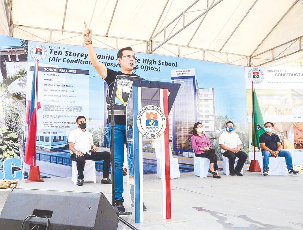 Isko Breaks Ground For New Manila Science High School