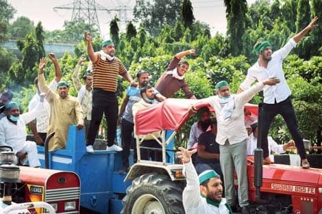 Farmer protests swell in Haryana, west UP stir reaches Delhi borders