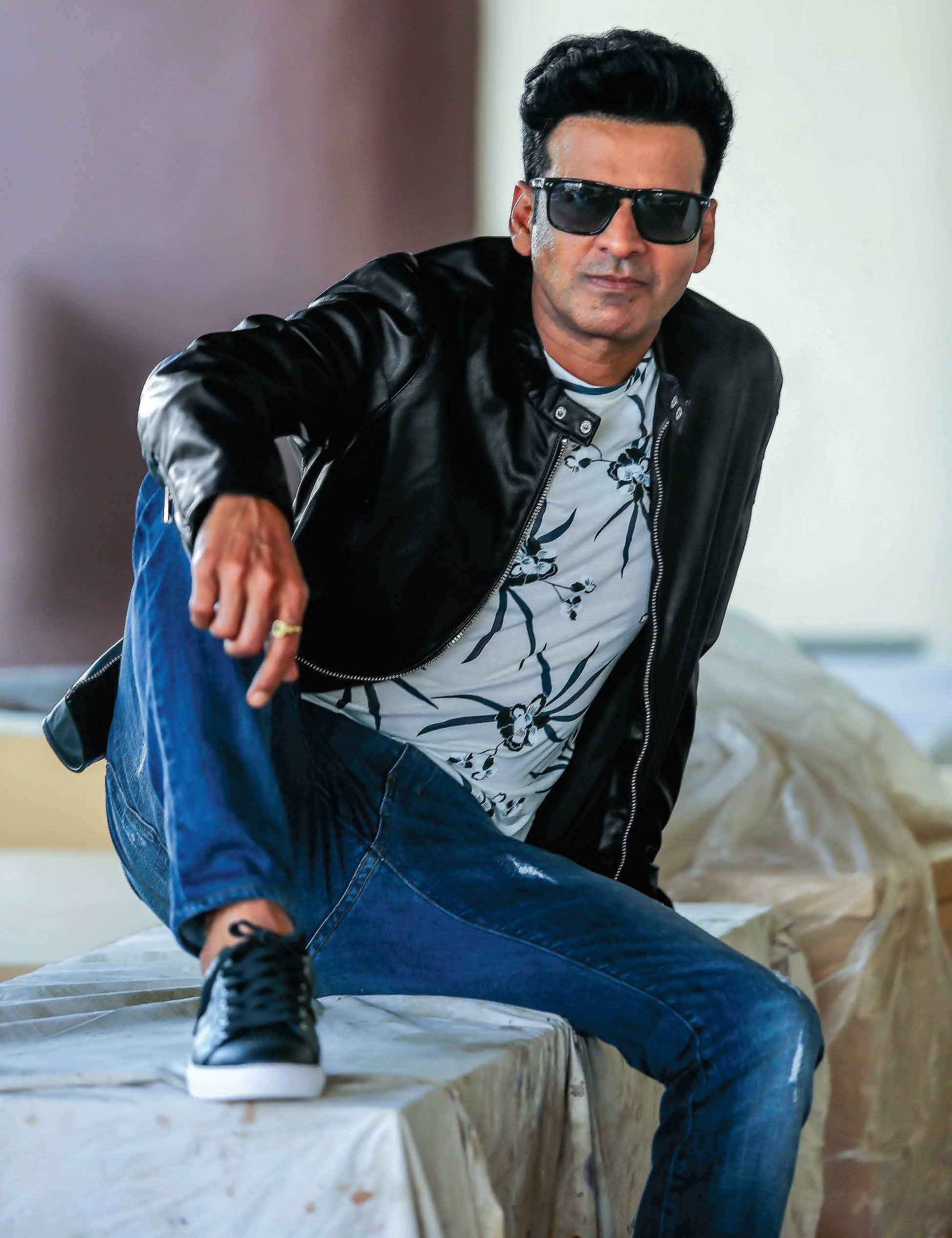 Manoj Bajpayee Makes His Web Series Debut With 'The Family Man'