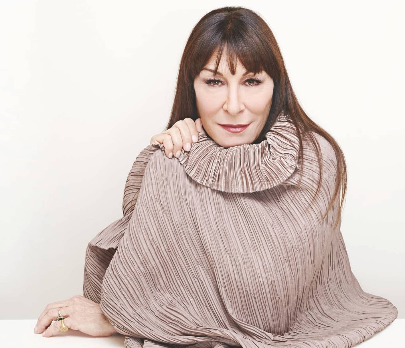 Anjelica Huston