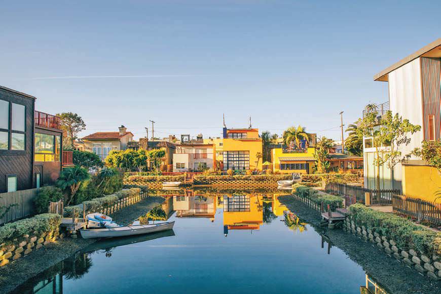 Lose Yourself In LA's Neighbourhoods