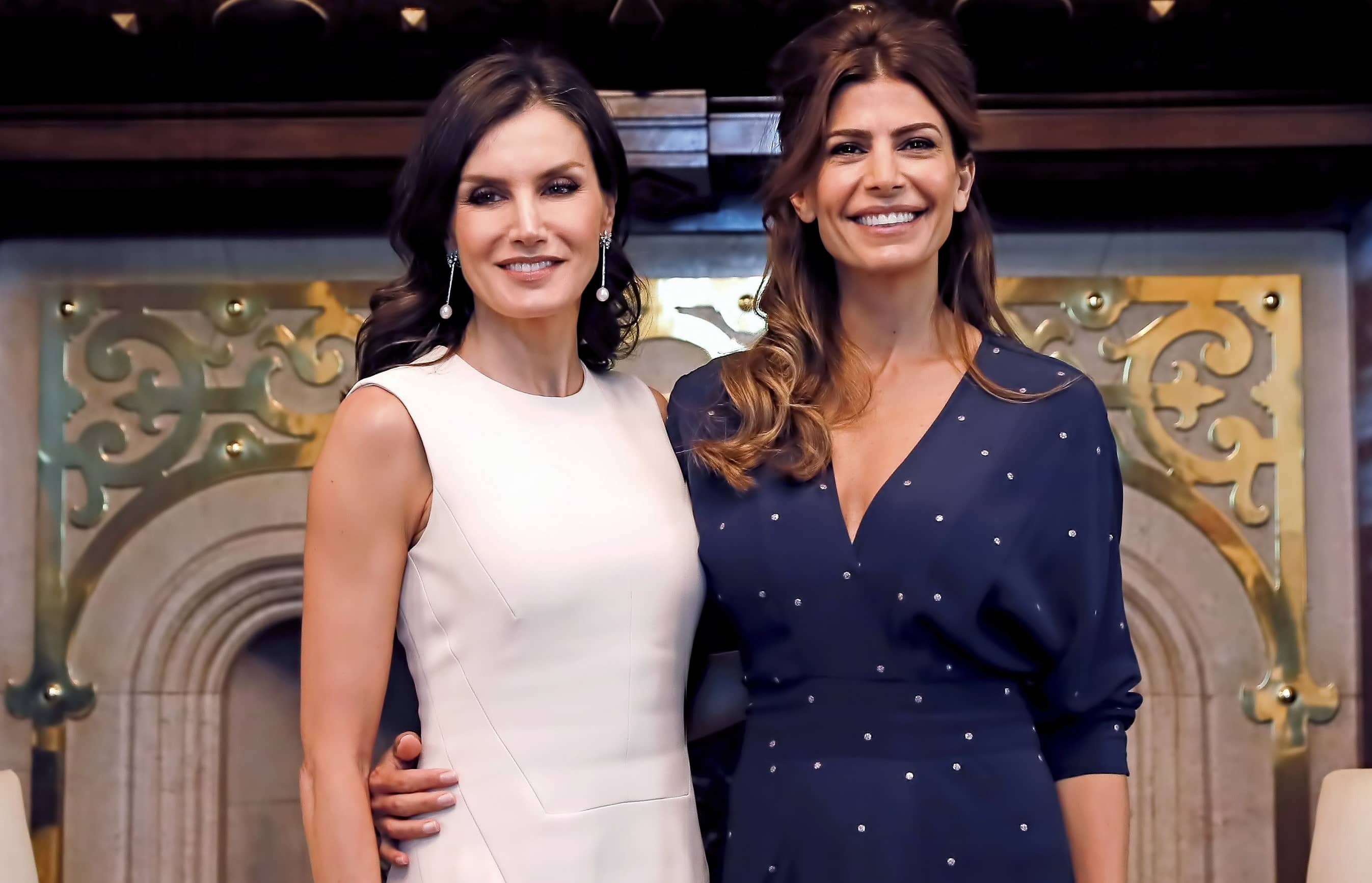 Letizia Y Juliana derrochan Complicidad Y Estilo Durante Su Encuentro En Argentina