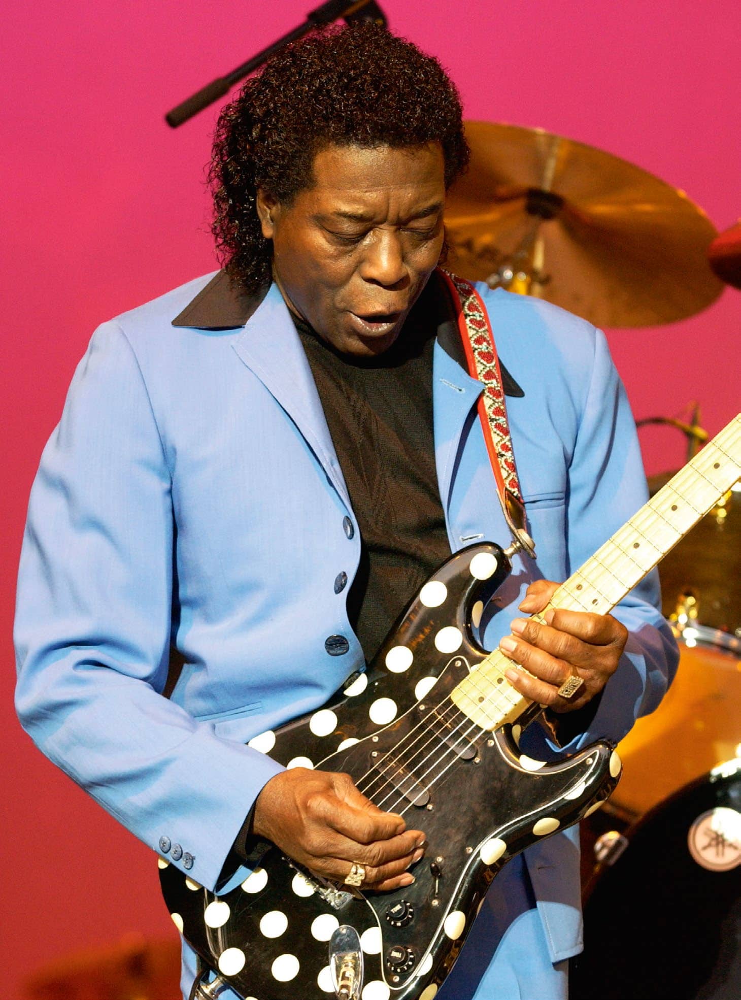 Buddy guy deals polka dot guitar