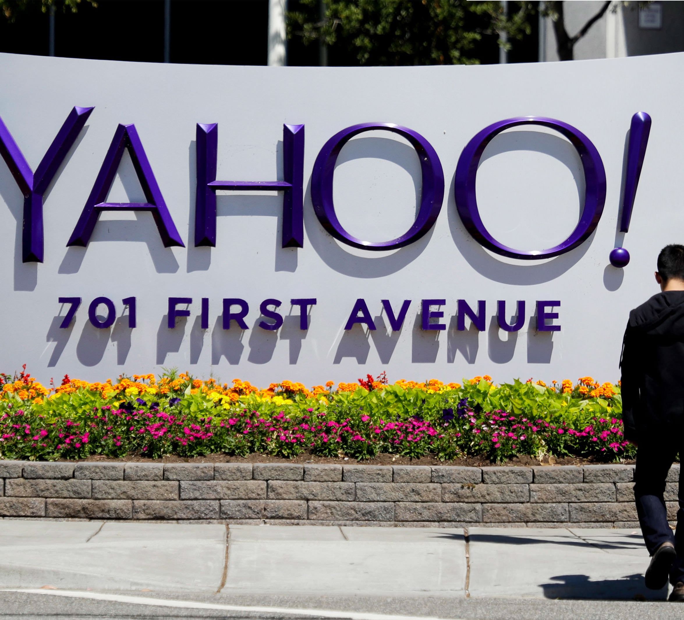 Yahoo Salvages Verizon Deal With&nbsp;$350 Million Discount